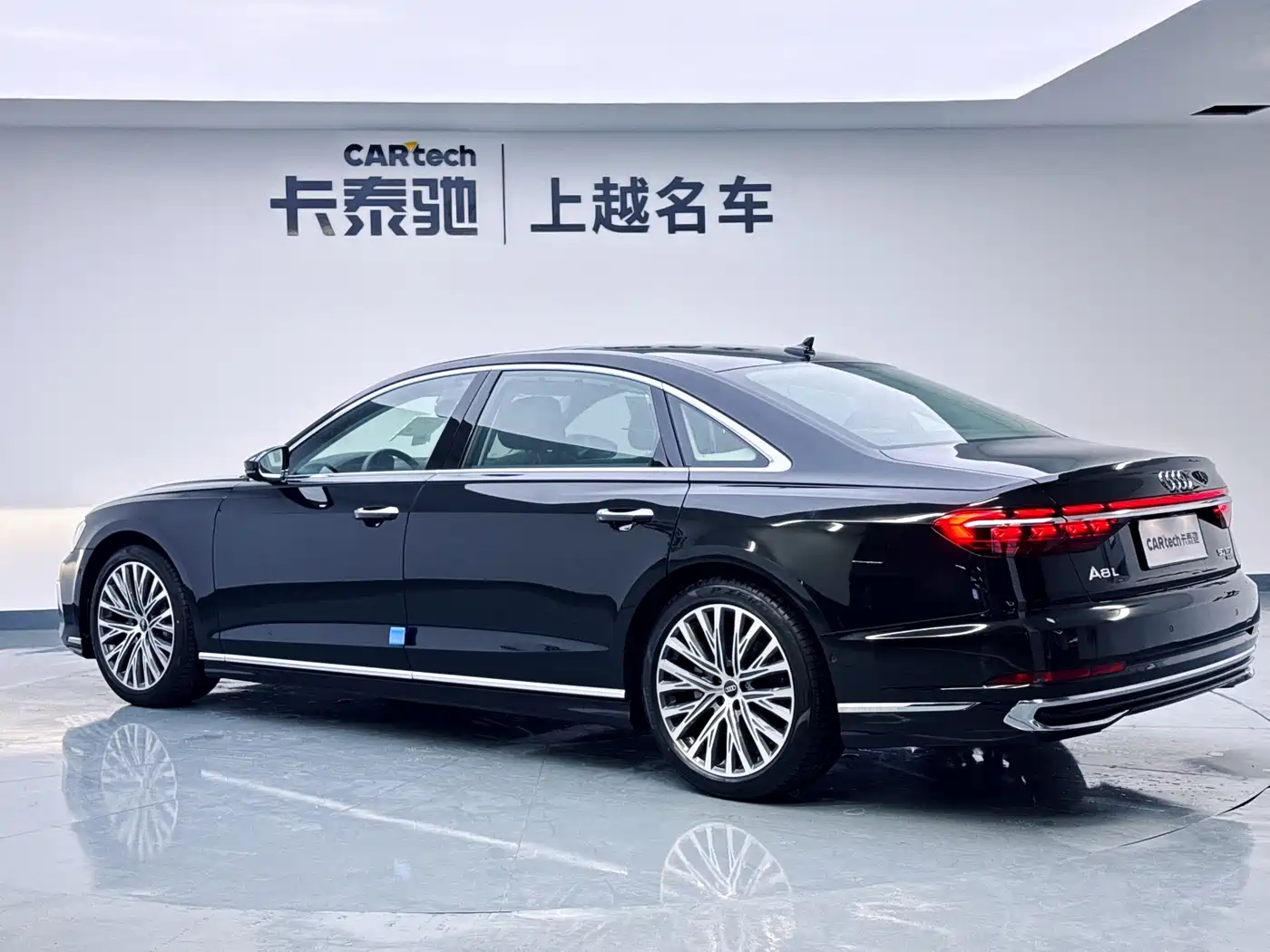 Audi A8 2025 A8L 50 TFSI quattro Exclusive Selection фото 7
