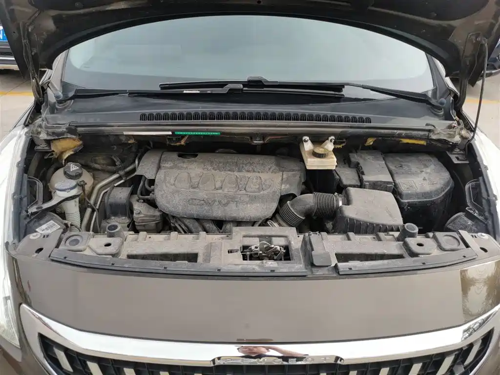 Peugeot 3008 2016 2.0L Automatic Classic Edition фото 20