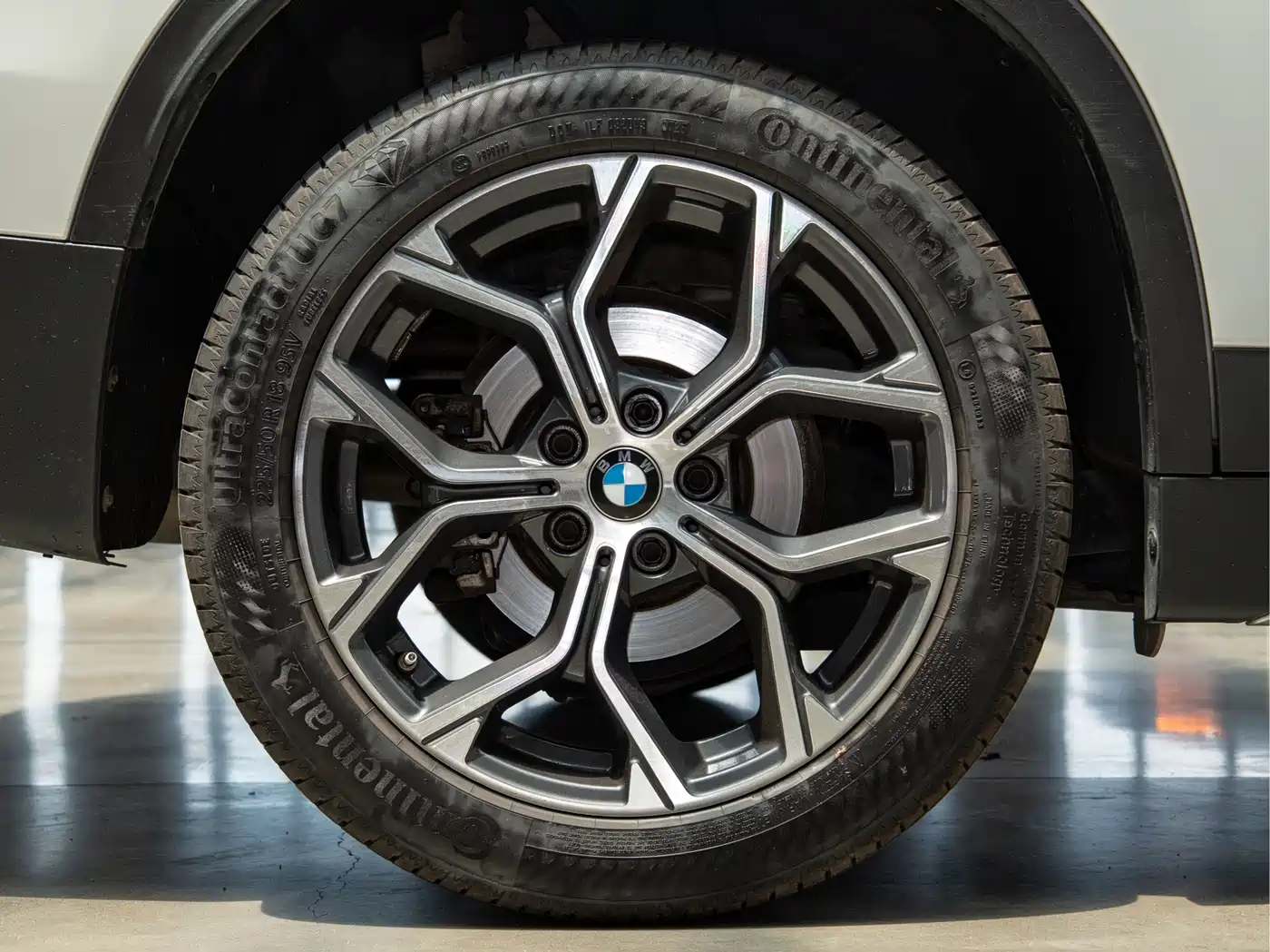 BMW X1 2022 sDrive20Li Premium фото 20