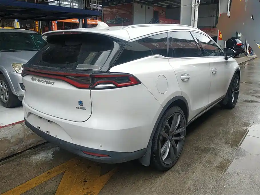 BYD Tang New Energy 2018 DM 2.0T AWD Smart Connection Enjoy Edition 7-Seater China V фото 3