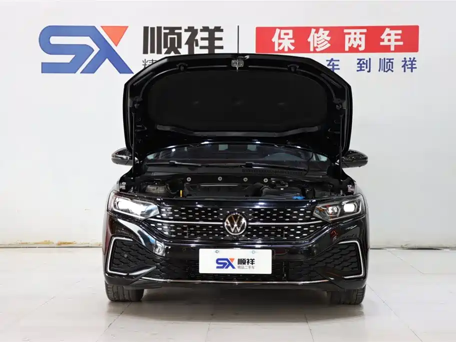 Volkswagen Passat 2025 Outstanding 380TSI Starlight Dragon Glory Edition фото 18