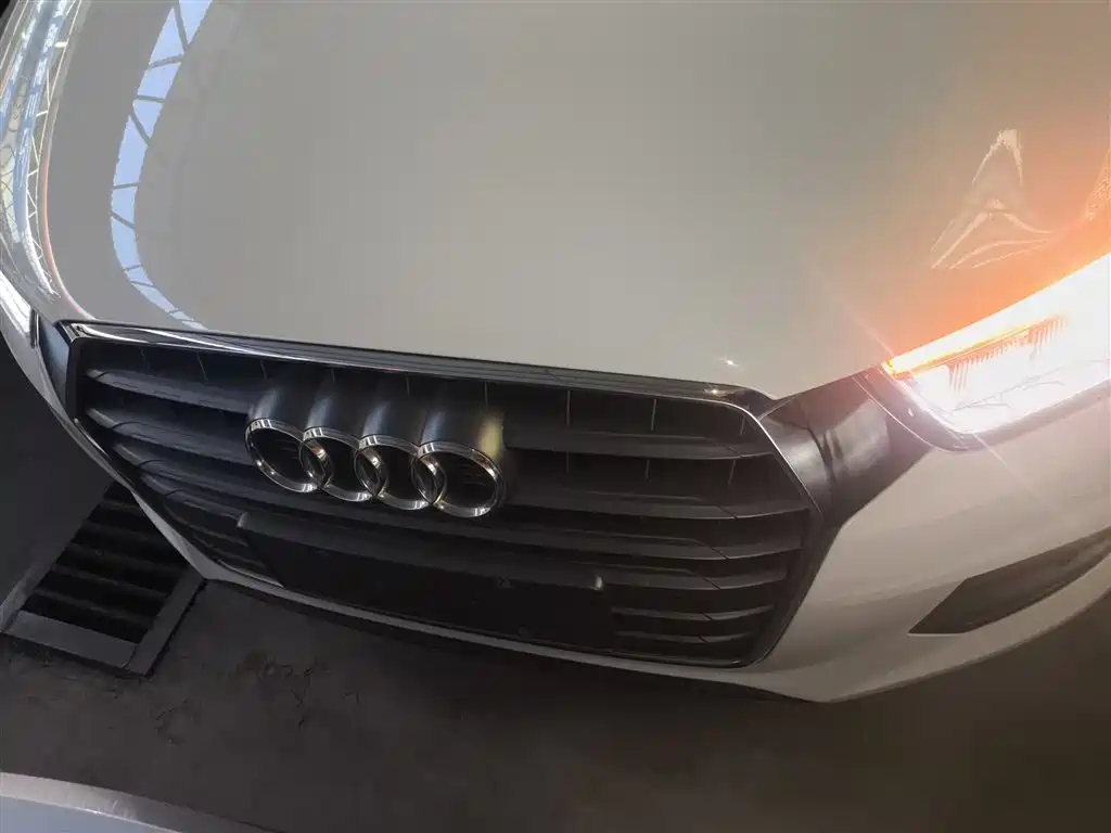 Audi Q3 2018 30th Anniversary Edition 30 TFSI Fashion фото 3