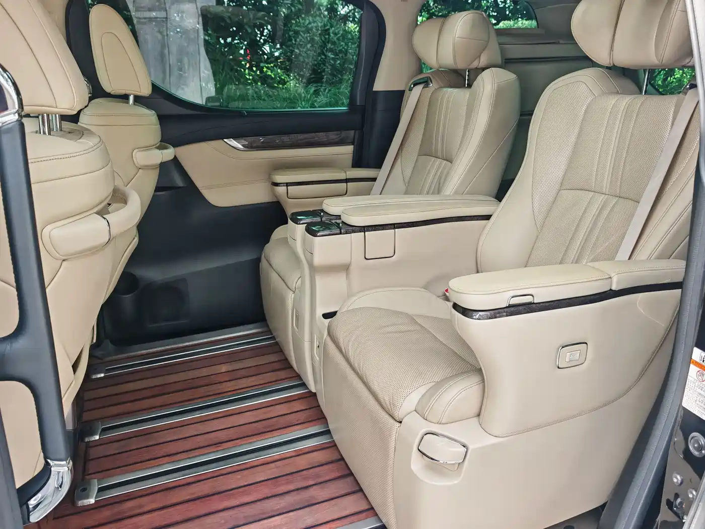 Toyota Vellfire 2020 2020 Twin Engine 2.5L HV Premium Edition
