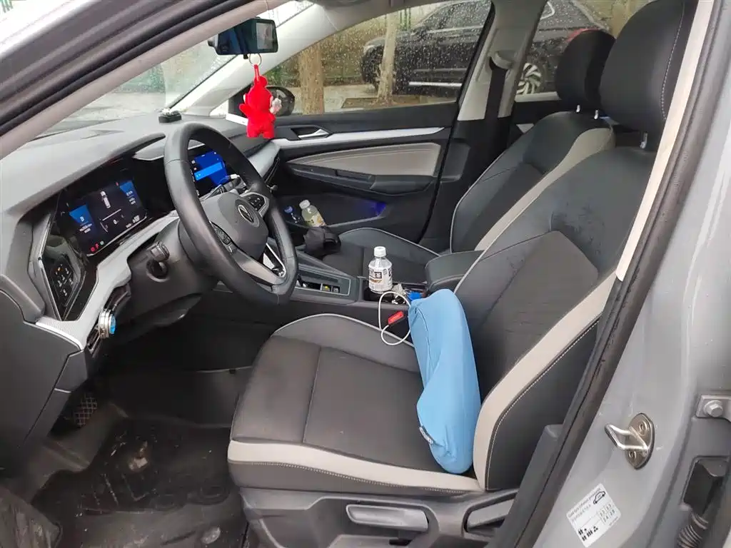 Volkswagen Golf 2023 280TSI DSG Pro фото 8
