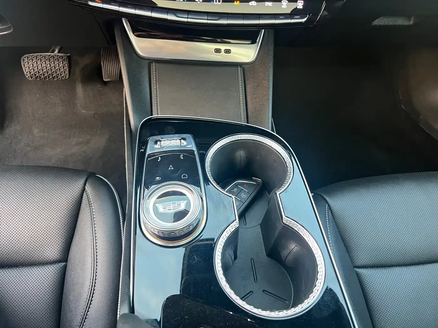Cadillac GT4 2024 2023 25T Luxury Edition