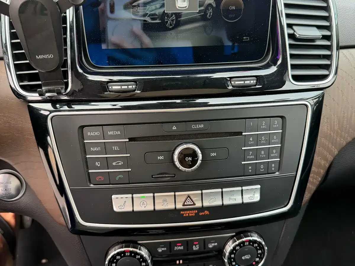 Фото 12 - Mercedes-Benz GLE
