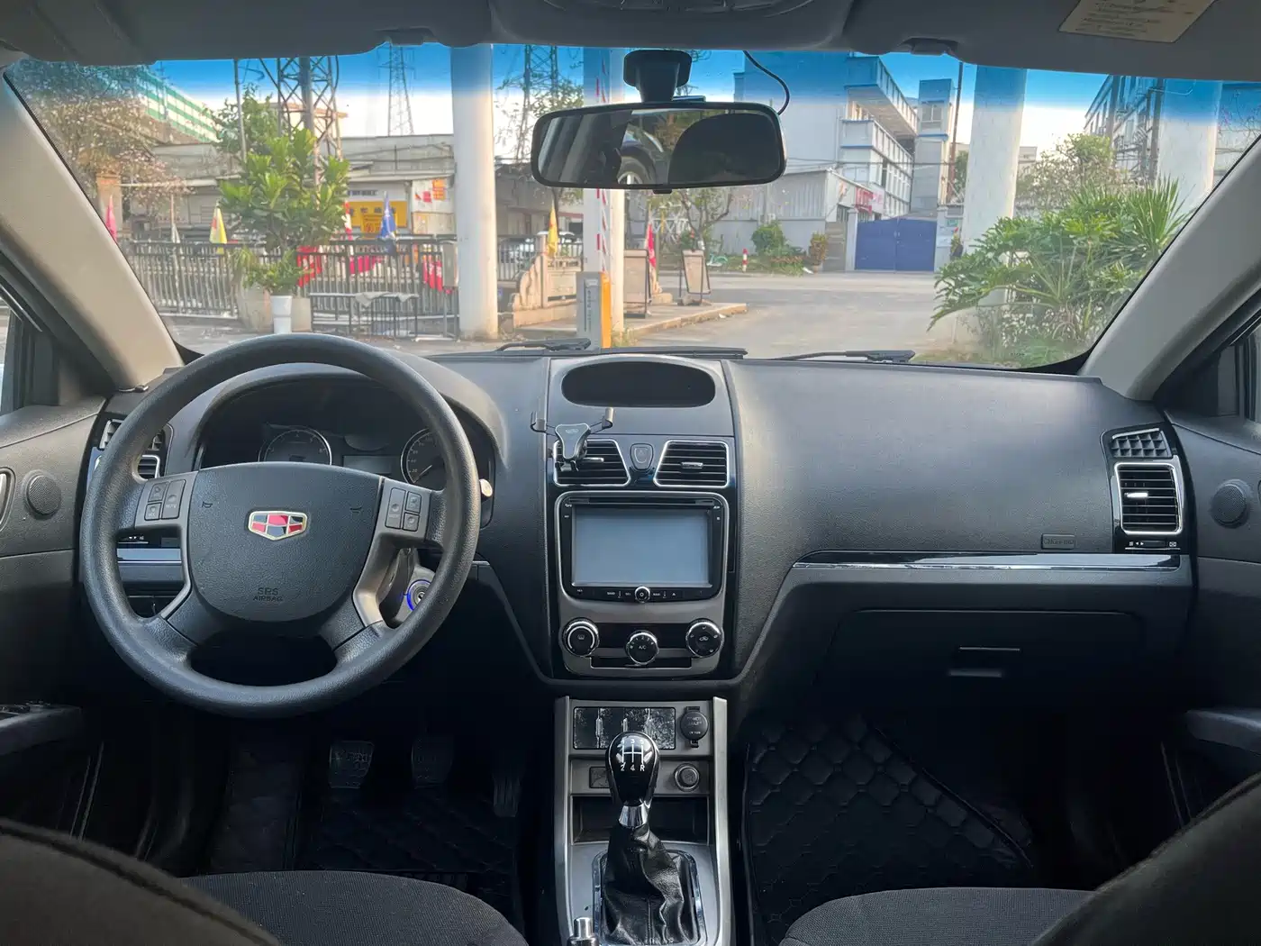Geely Classic Emgrand 2014 2013 Hatchback 1.5L Manual Progressive