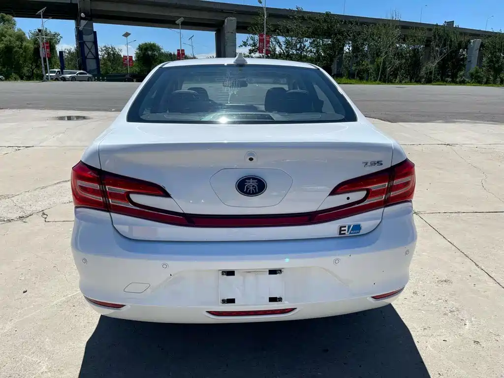 BYD Qin New Energy 2018 2018 Qin EV450 Smart Connected Premium Edition