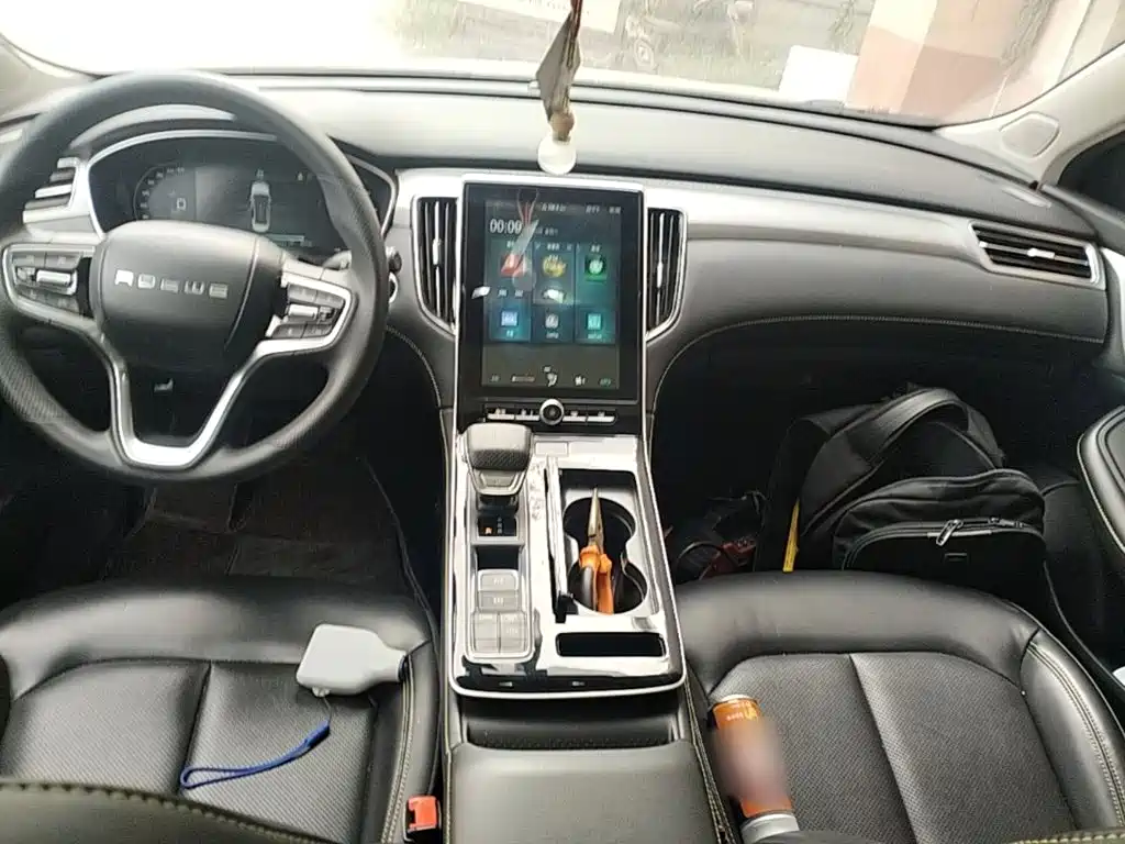 Фото 10 - Roewe i6 MAX EV