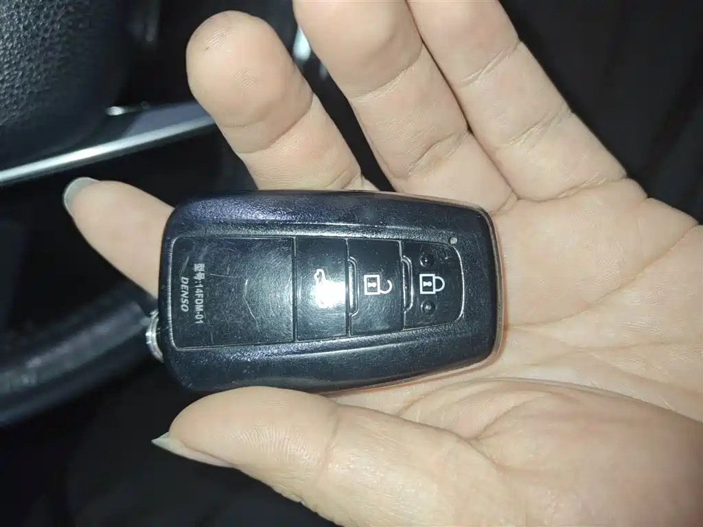 Toyota Avalon 2019 2.0L XLE Premium Edition (China VI) фото 8