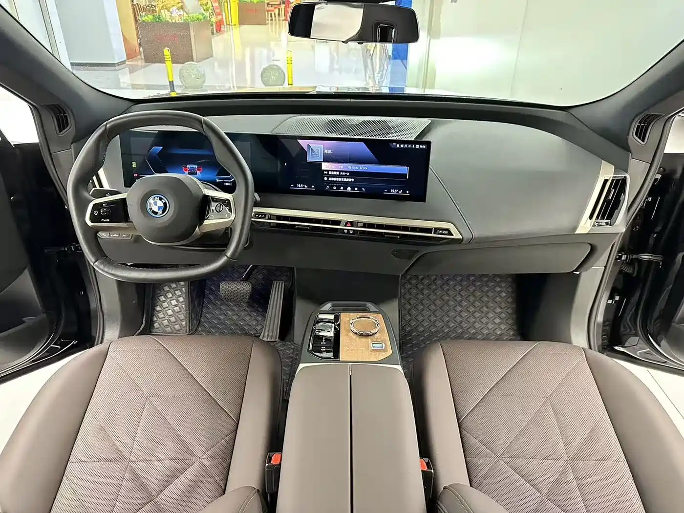 BMW iX 2024 2023 Facelift xDrive40