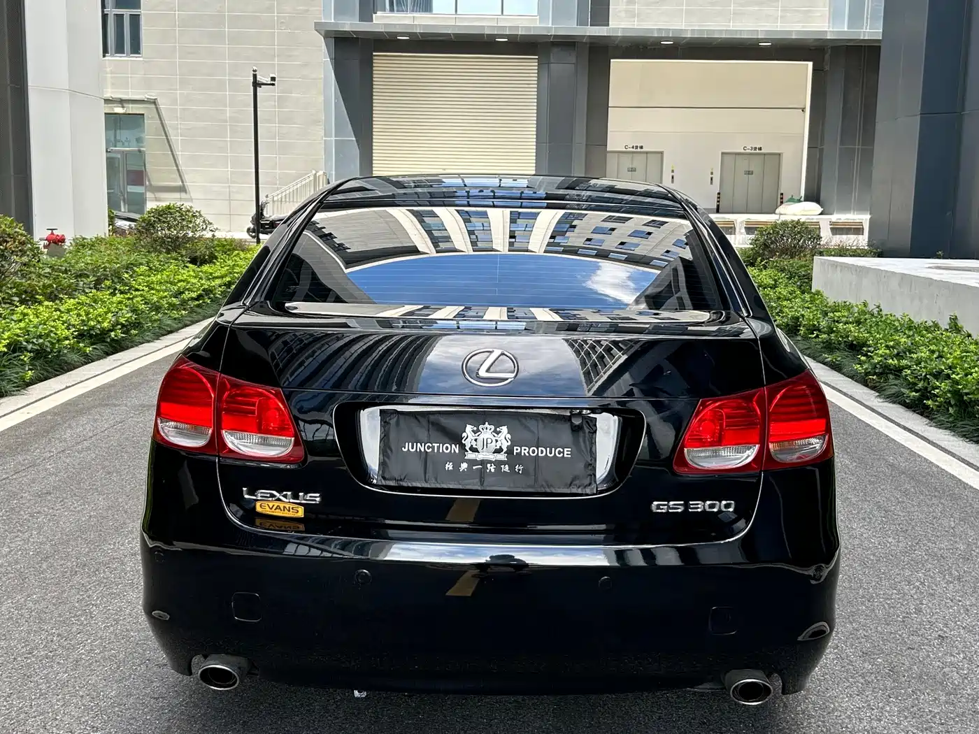 Фото 4 - Lexus GS