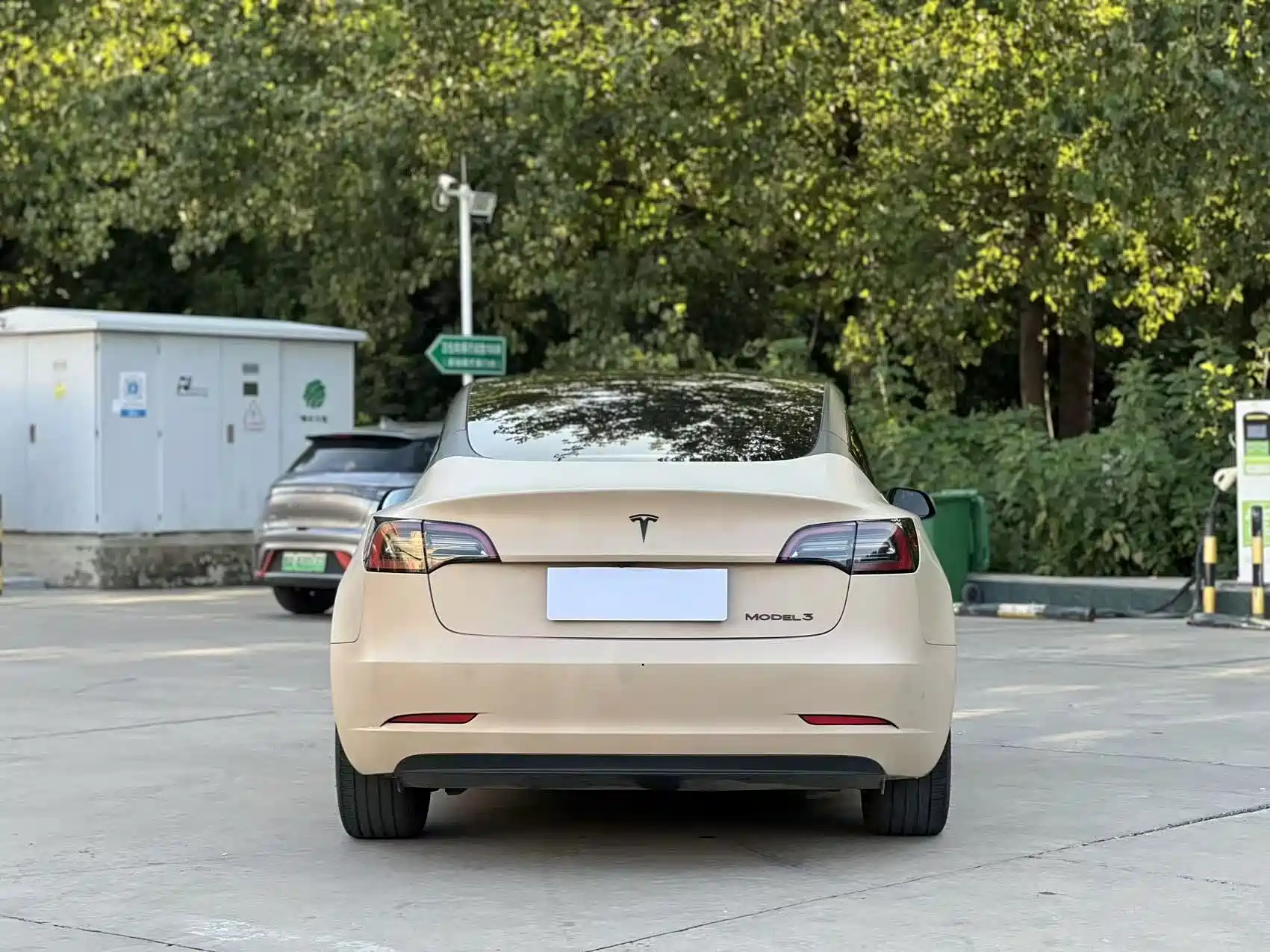 Фото 8 - Tesla Model 3