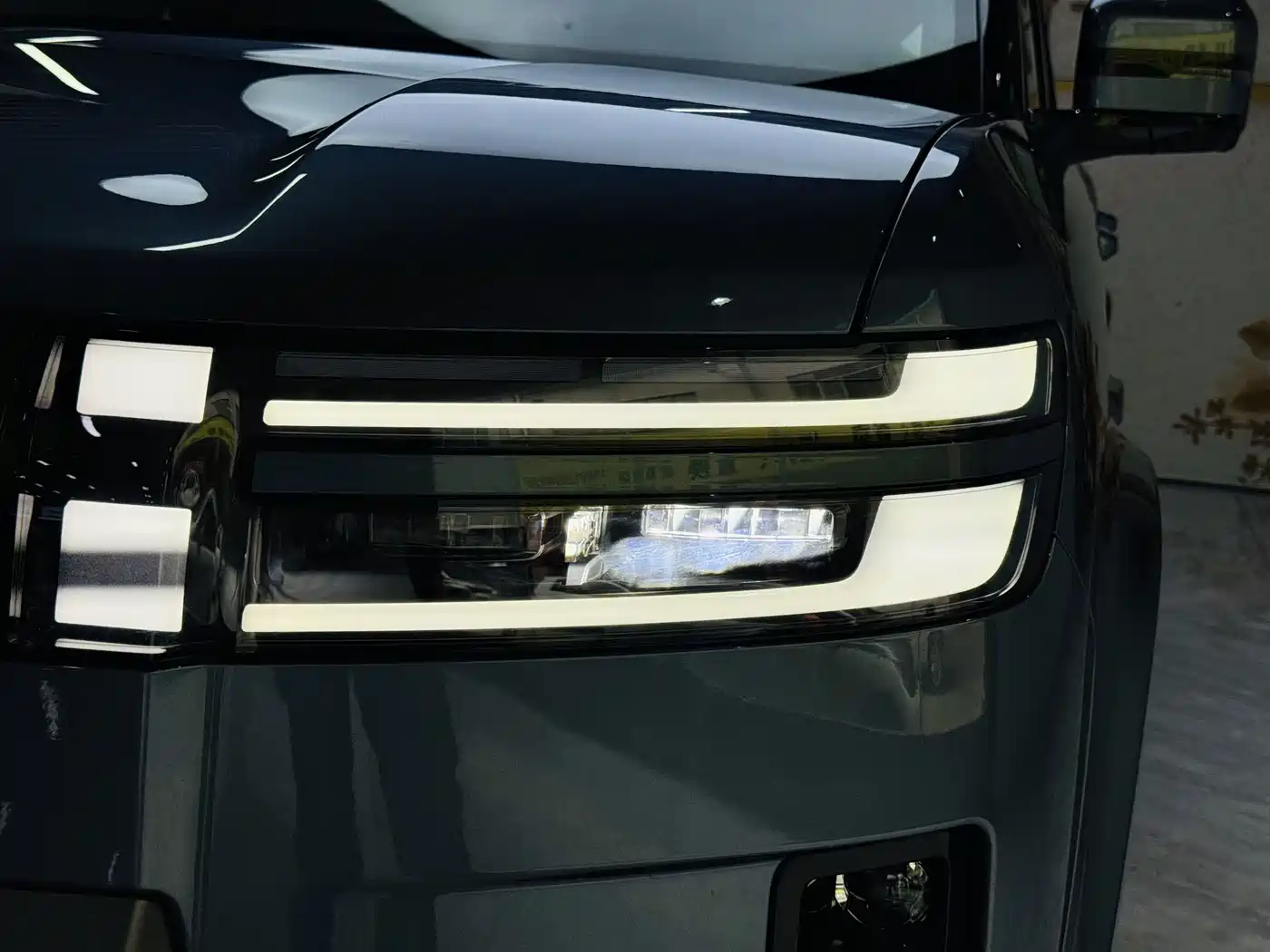 Fang Cheng Bao Titanium 7 2025 2025 AWD Base Model