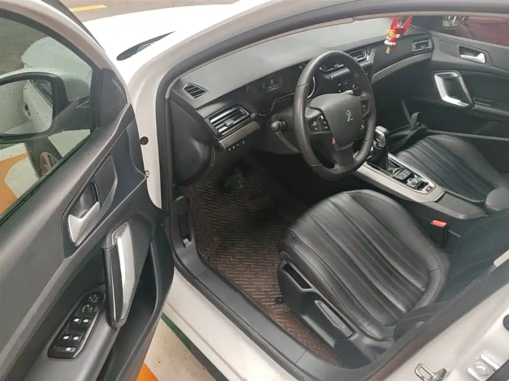 Peugeot 408 2019 360THP Auto Luxury Edition China VI фото 16