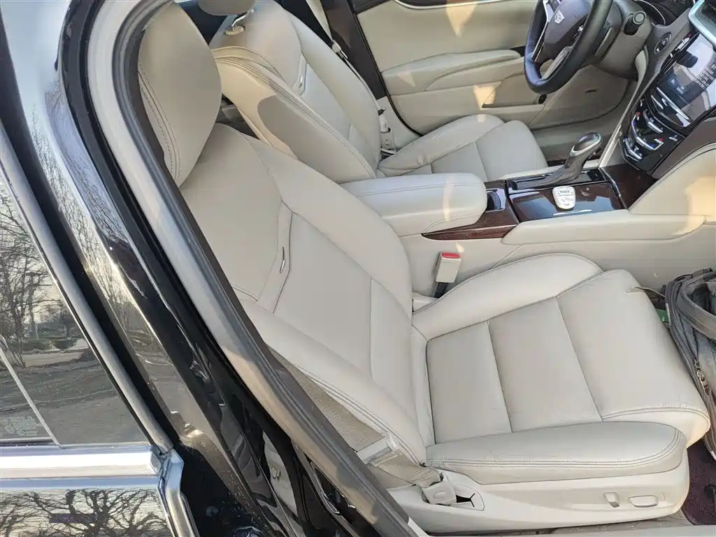 Cadillac XTS 2016 28T Technology фото 16