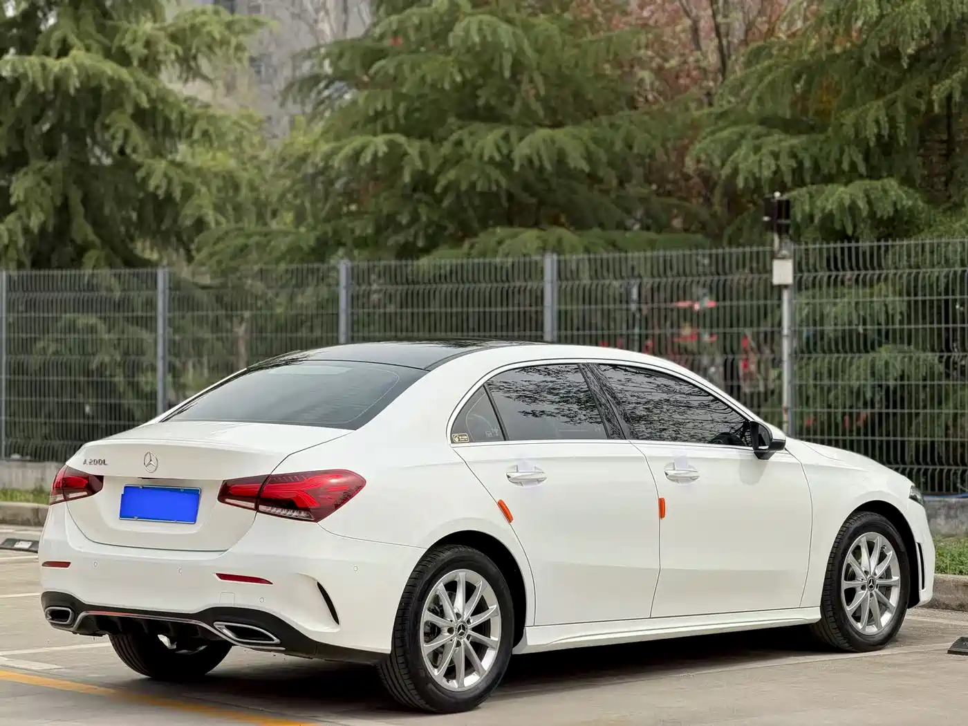 Mercedes-Benz A-Class 2021 A 200 L Sport Sedan Fashion Edition фото 9