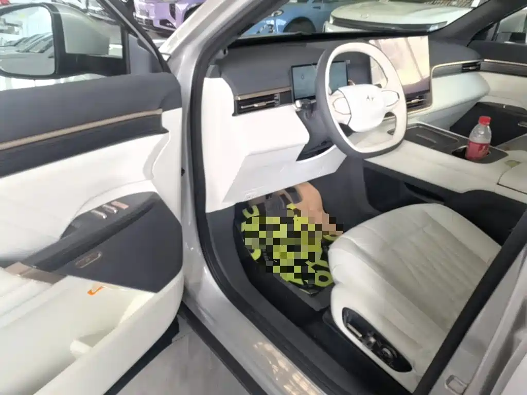 Dongfeng Yipai eπ008 2026 2025 210Ultra Range Extender 5-Seater