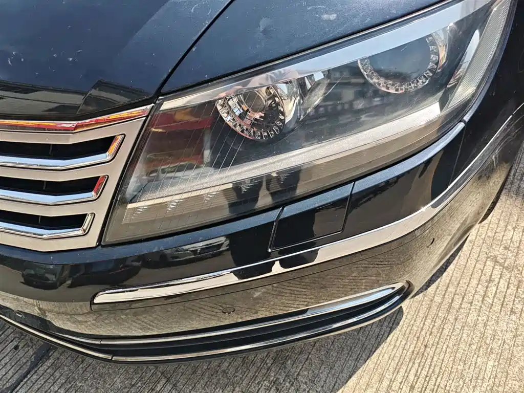 Volkswagen Phaeton 2015 Model 3.0L Exclusive Edition фото 24