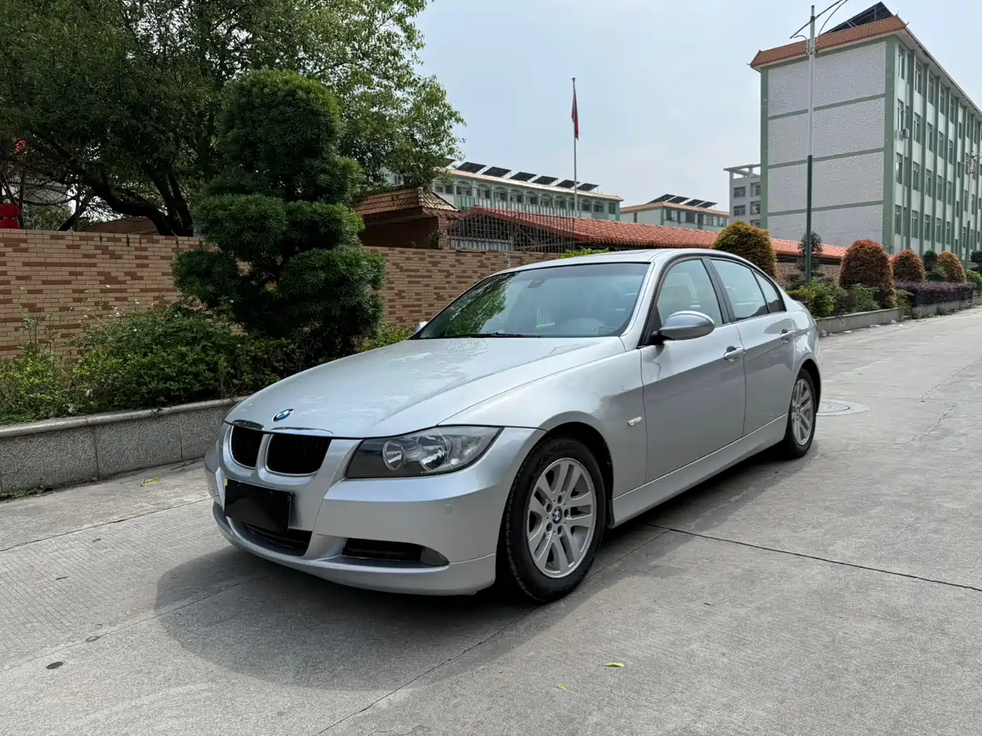 BMW 3 Series (Import) 2005 Model E90 320i