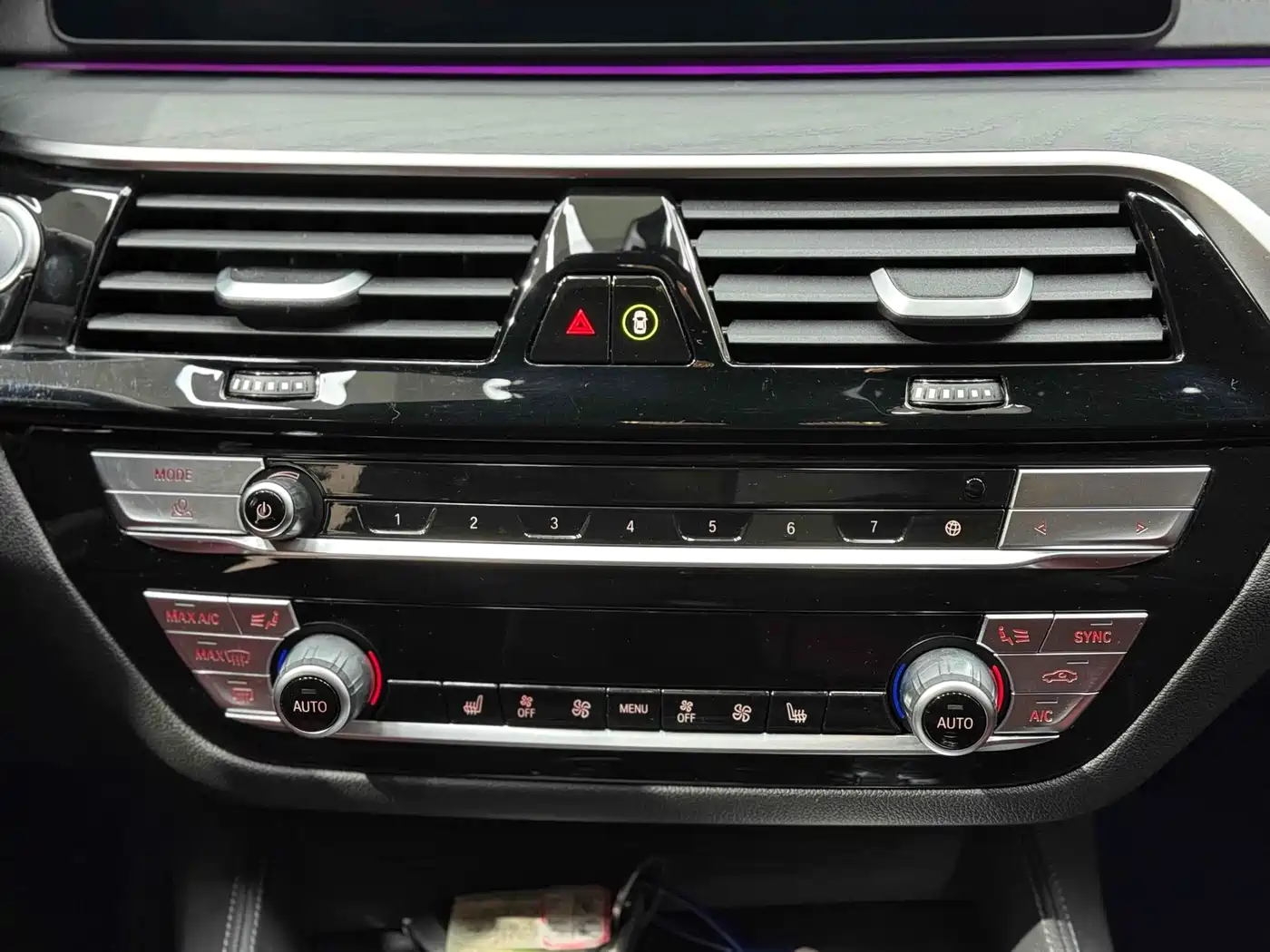 BMW 5 Series 2023 530Li Leading M Sport Package фото 22