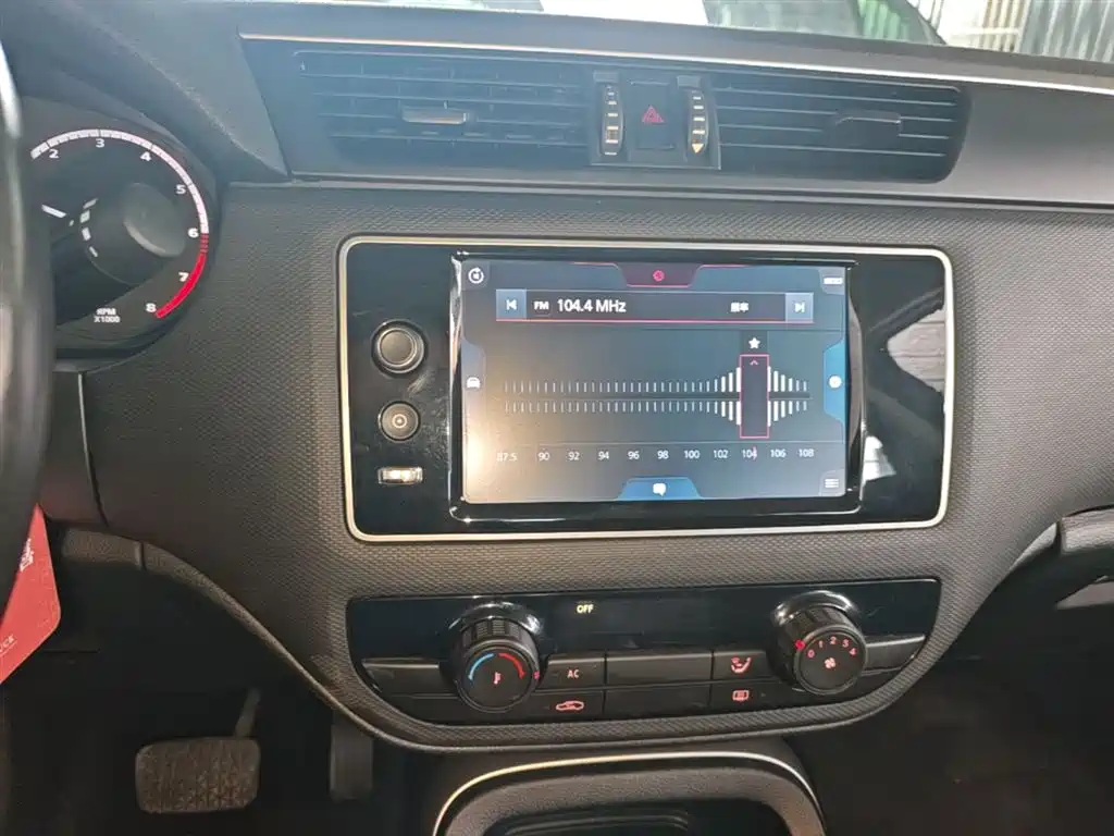 Qoros 5 2019 2018 Facelift 1.6T Automatic Leading