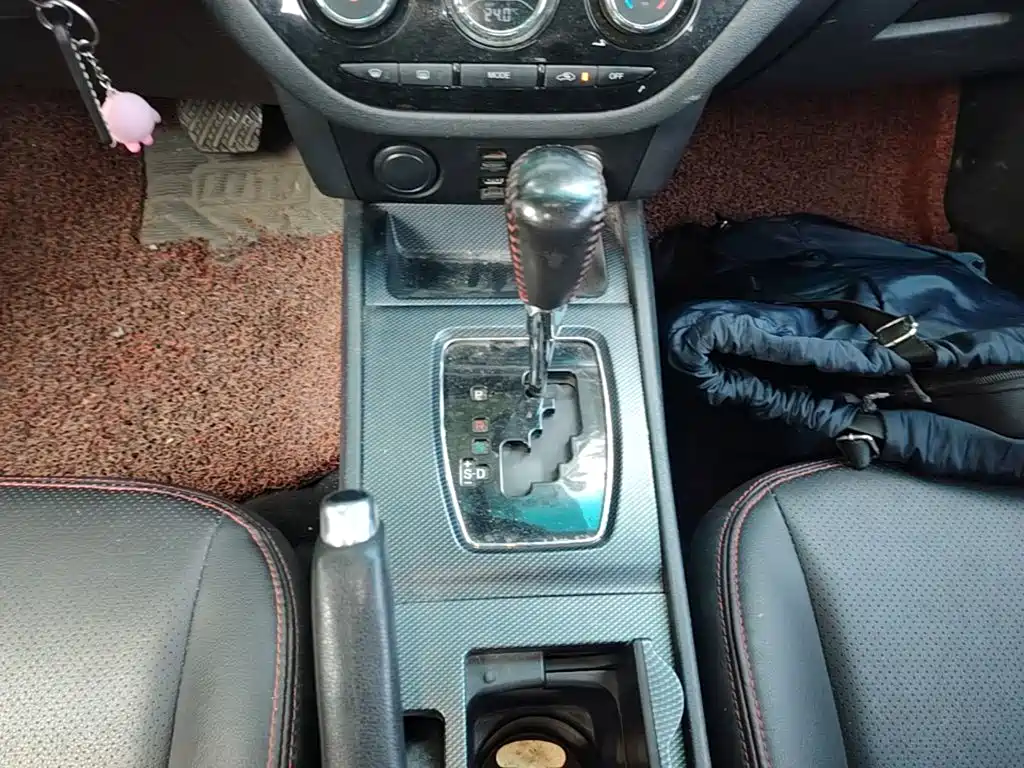 Haima M6 2015 2015 1.5T CVT Sport Intelligent