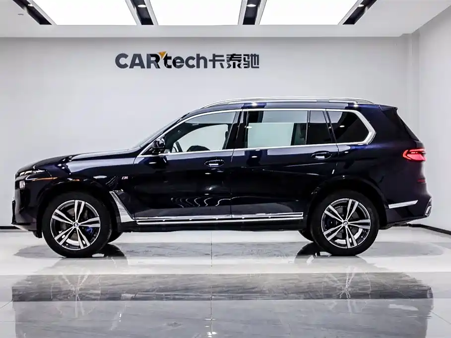 BMW X7 2023 xDrive40i Exclusive Luxury Package фото 33