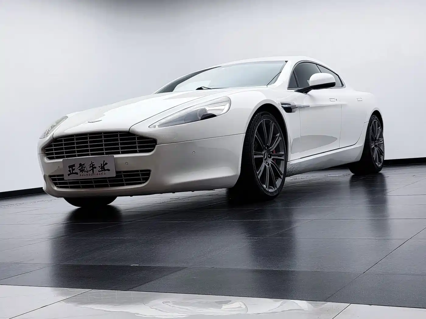 Aston Martin Rapide 2011 2010 6.0L