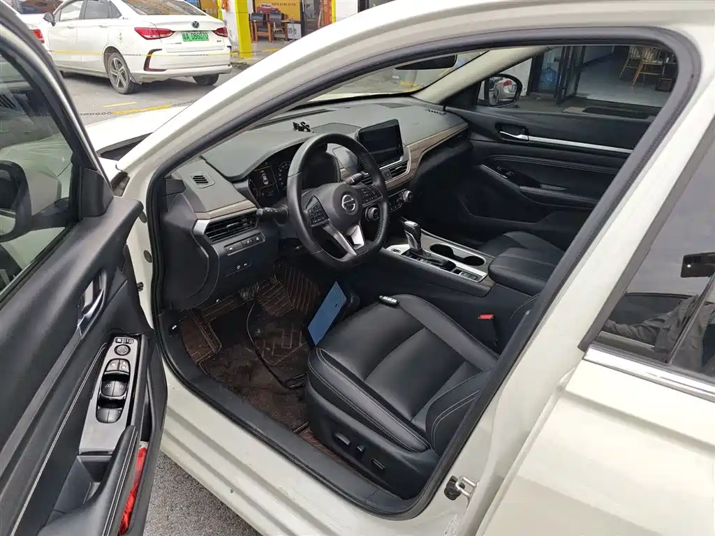 Photo 16 - Nissan Teana