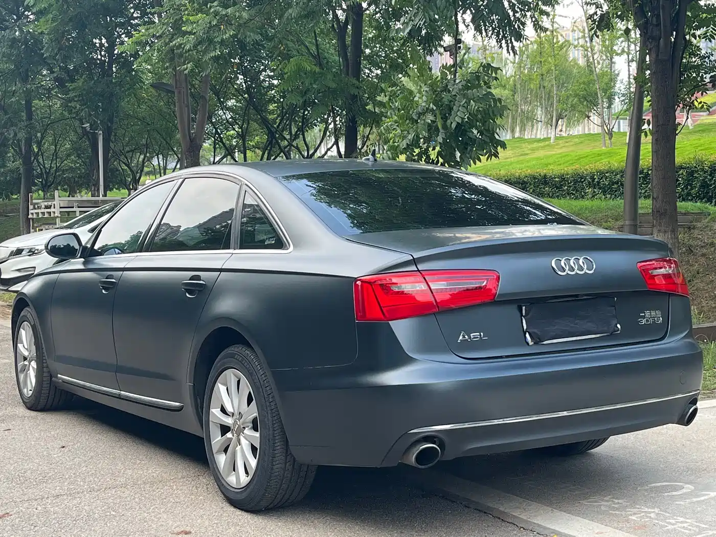 Photo 5 - Audi A6L