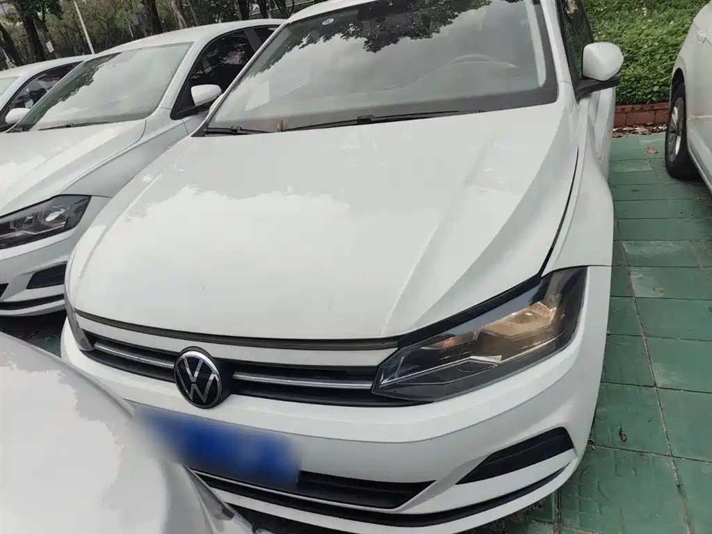 Volkswagen Polo 2023 Facelift Plus 1.5L Auto Joyful Living Edition фото 3