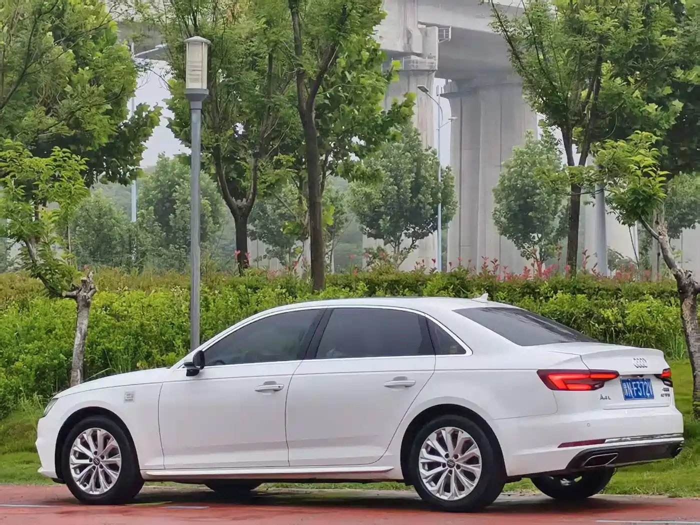Audi A4L 2019 40 TFSI Progressive (China VI) фото 6