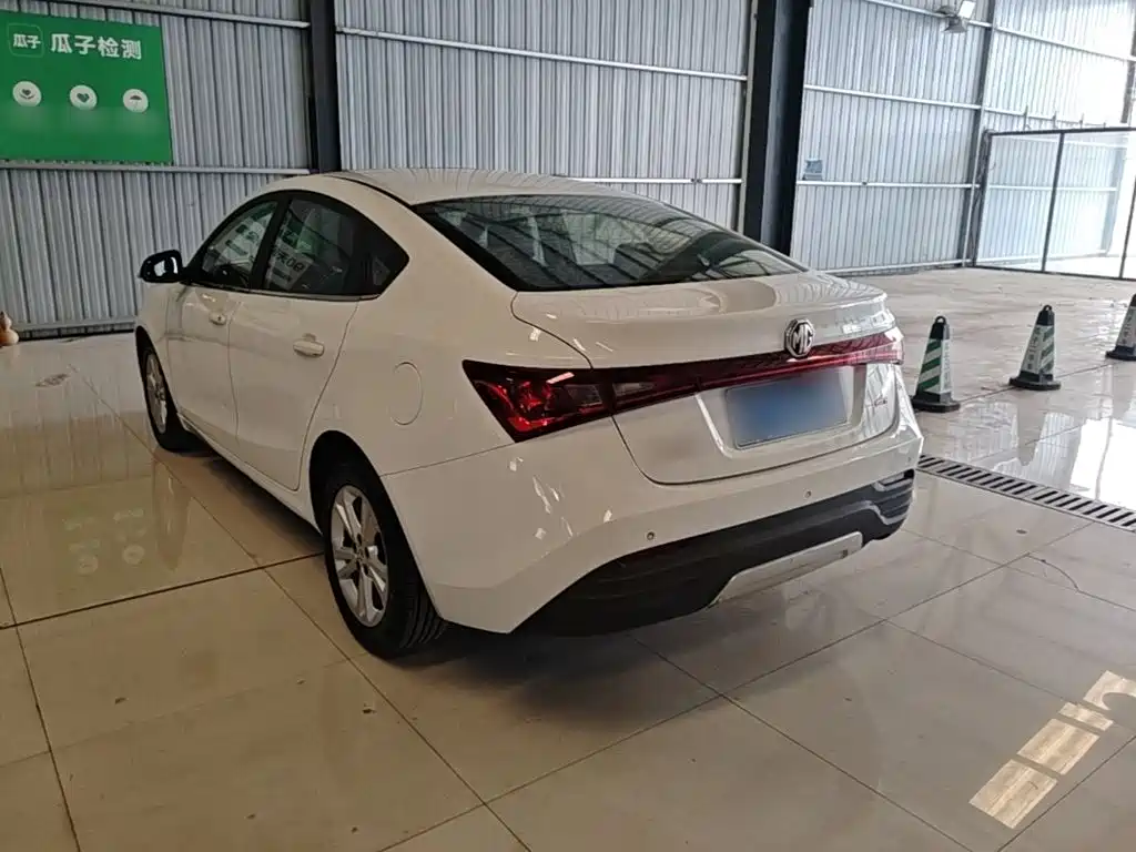 MG GT 2017 2016 Model 1.5L Automatic Premium Luxury Edition