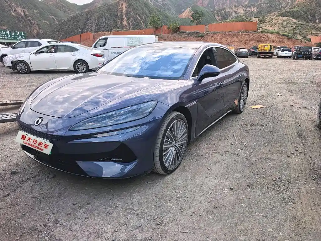 Denza Z9 2024 2024 Model 1100km AWD Ultra Edition