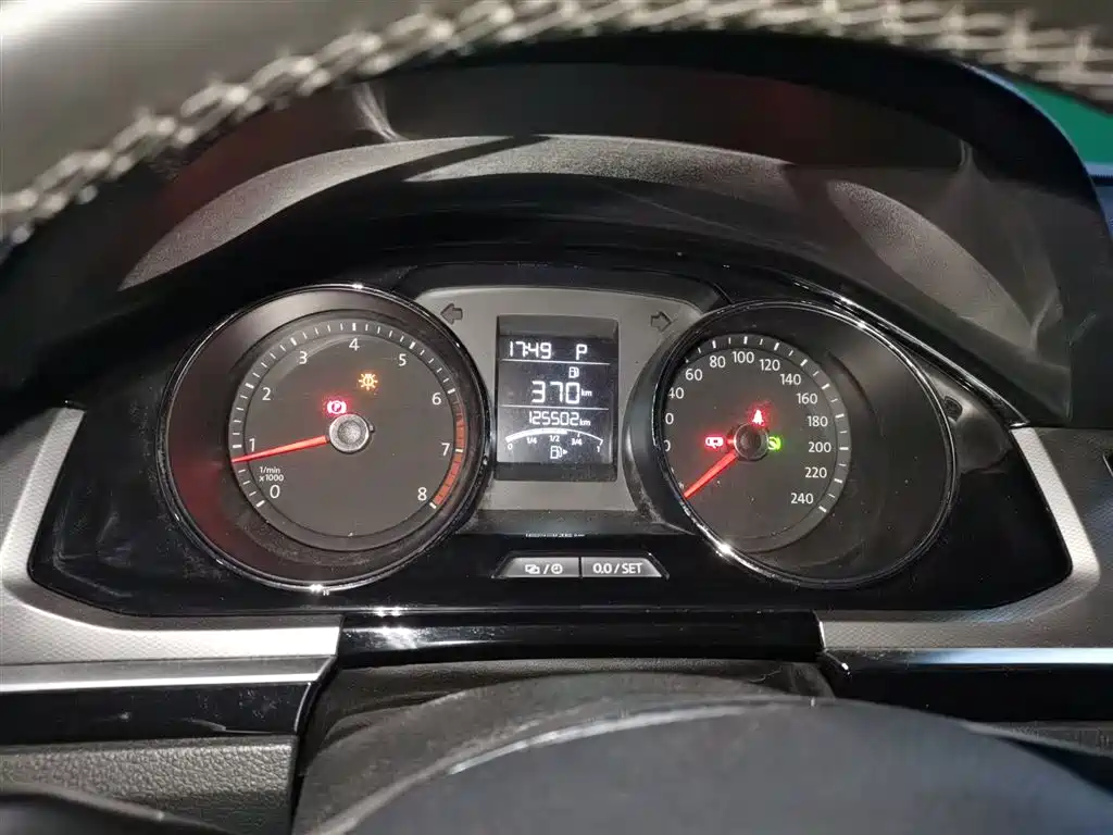 Volkswagen Bora 2017 1.6L Automatic Comfort фото 5