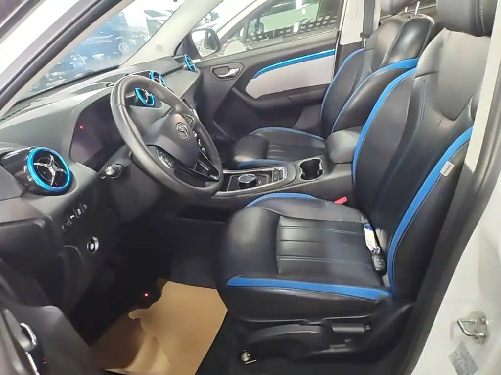 Soueast DX3 New Energy 2019 2018 EV400 Flagship Edition