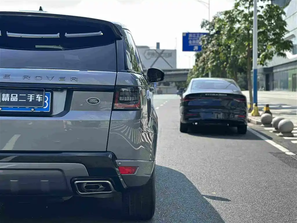 Photo 11 - Land Rover Range Rover Sport