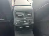 Фото 12 - Audi A4L