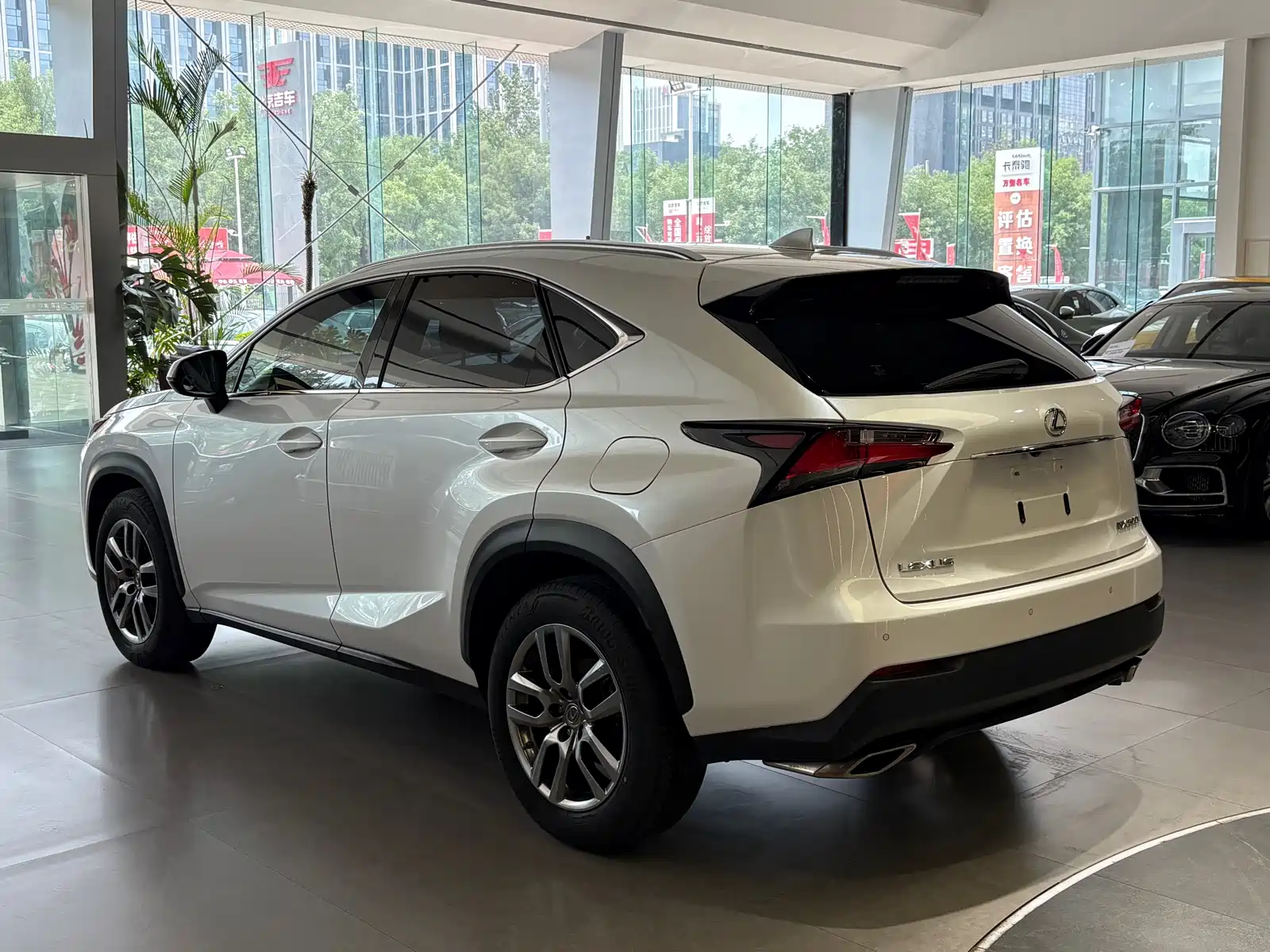 Photo 18 - Lexus NX