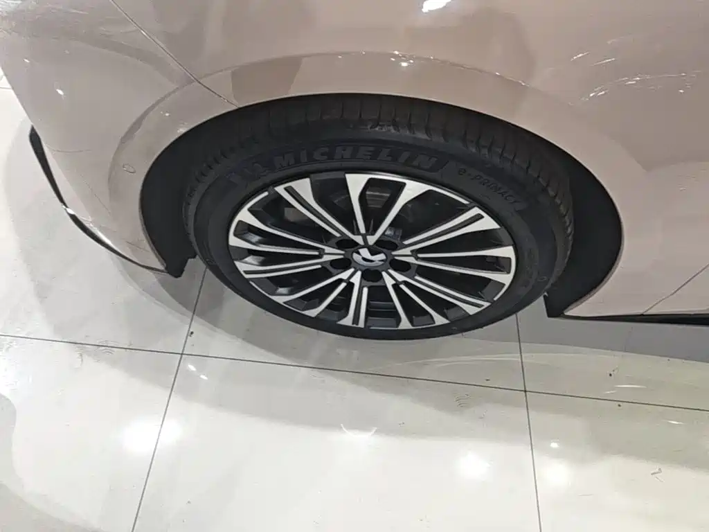 NIO ET5T 2026 2025 75kWh Touring