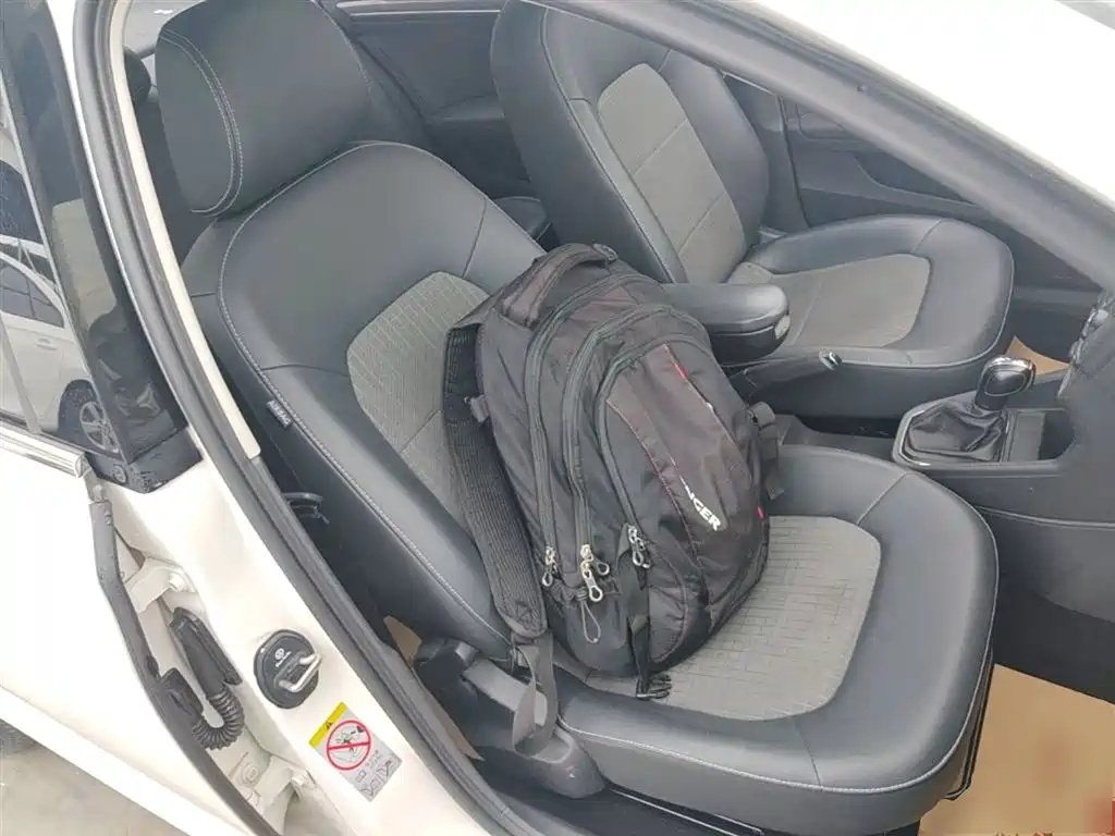 Volkswagen Santana 2016 1.6L Automatic Comfort Edition фото 25