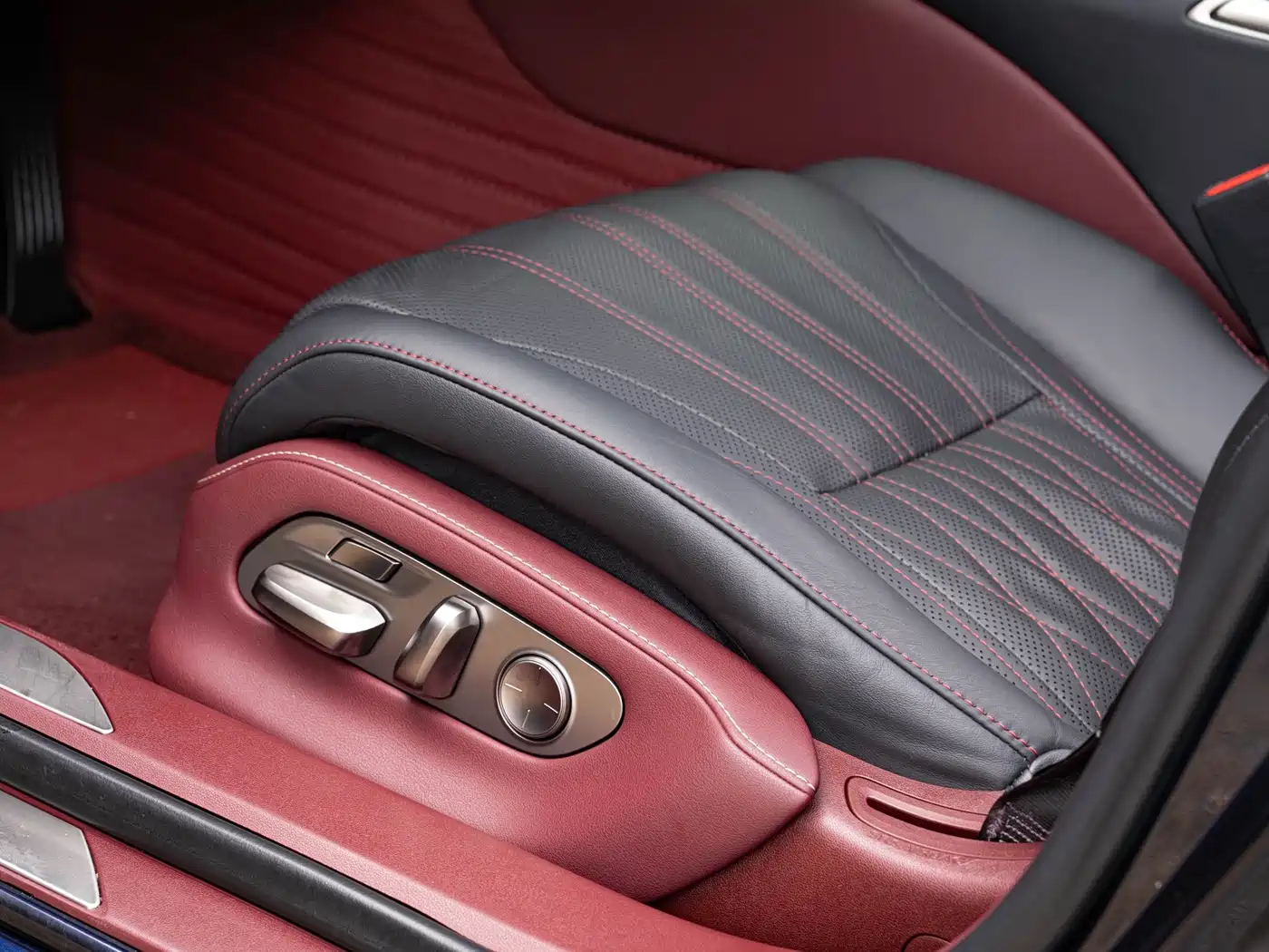 Lexus LS, миниатюра 21