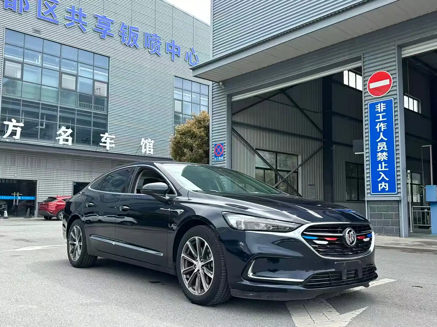 Buick LaCrosse 2019 28T Luxury Edition фото 2