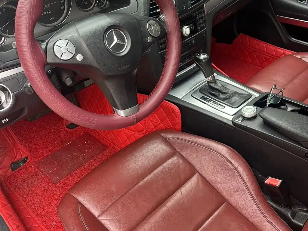 Mercedes-Benz E-Class (Import) 2010 E 260 CGI Coupe фото 4