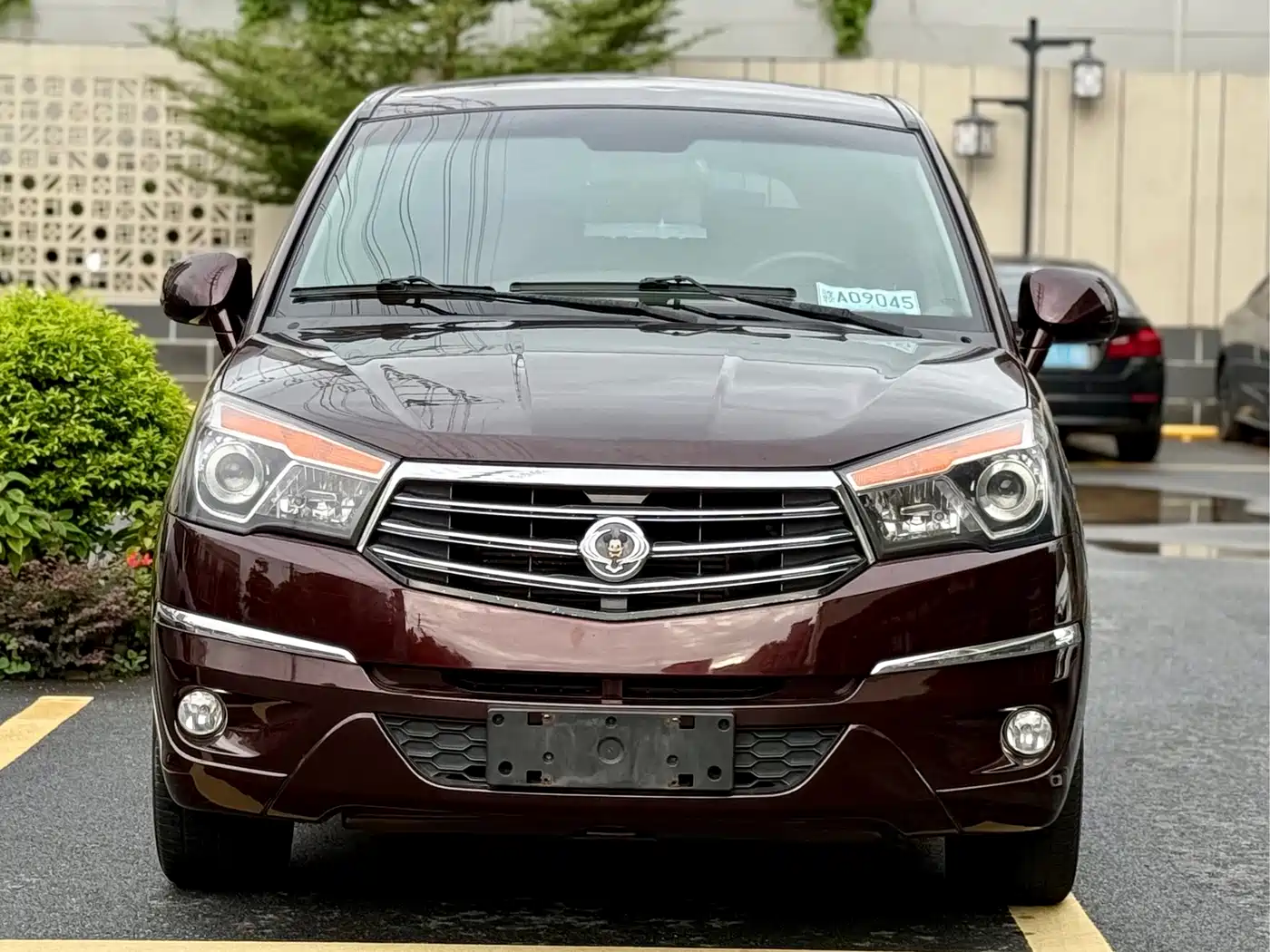 SsangYong Rodius 2014 2014 2.0T Diesel 2WD Luxury Navigation Edition