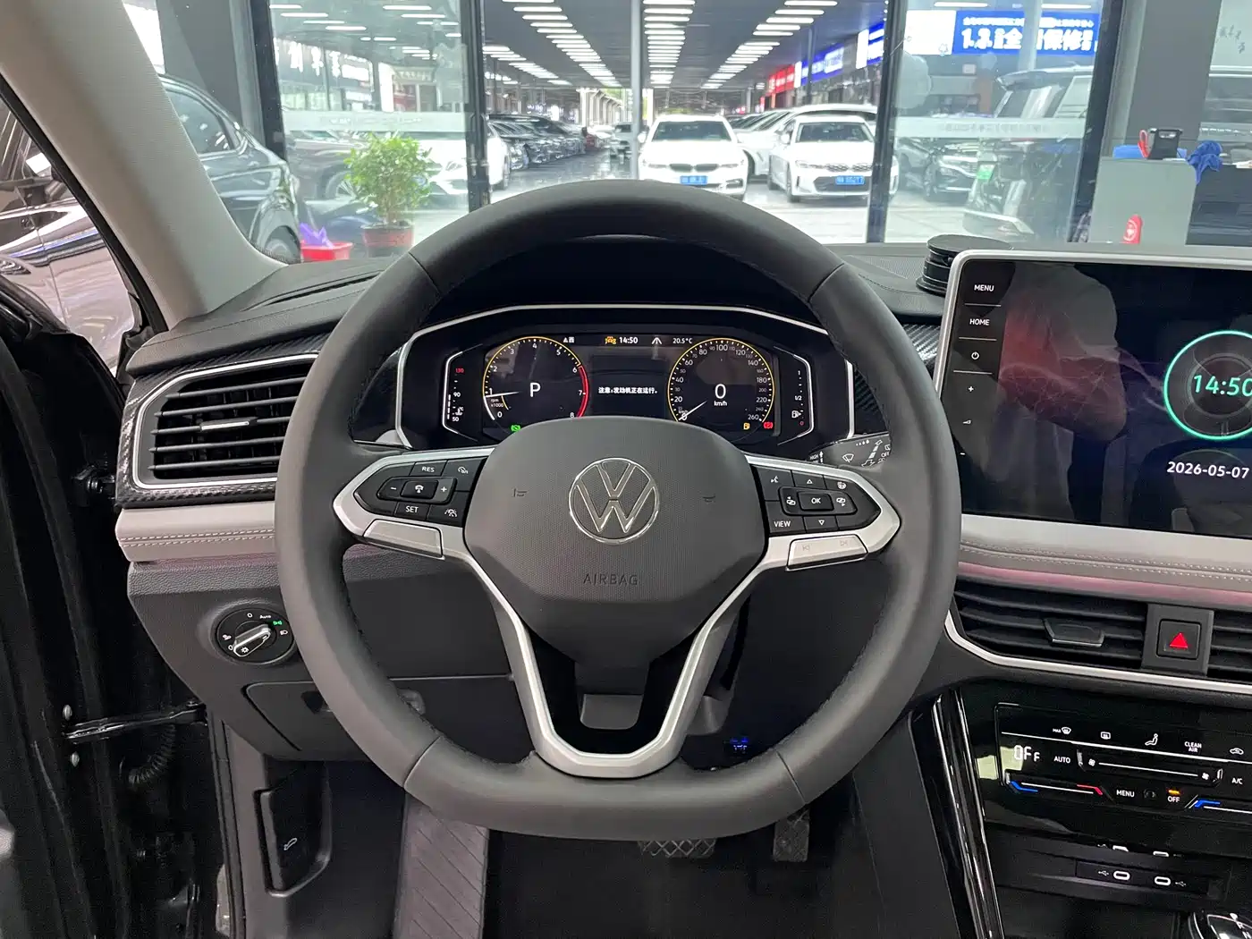 Volkswagen Tayron 2023 280TSI 2WD Luxury Plus Advanced Edition фото 9