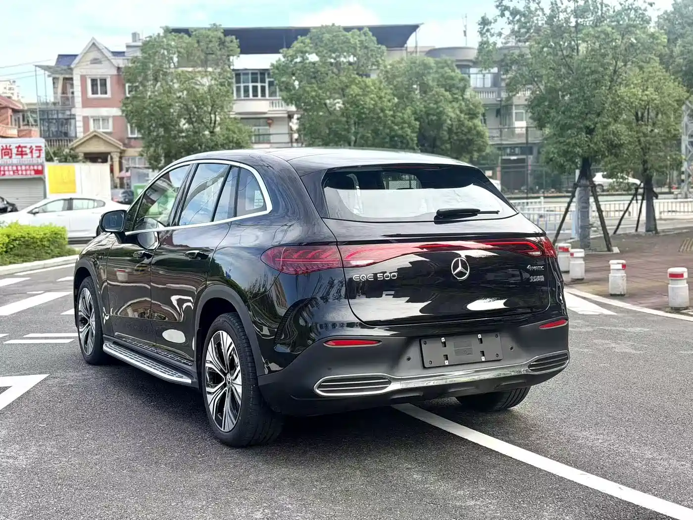 Mercedes-Benz EQE SUV 2025 2024 500 4MATIC Pioneer Edition