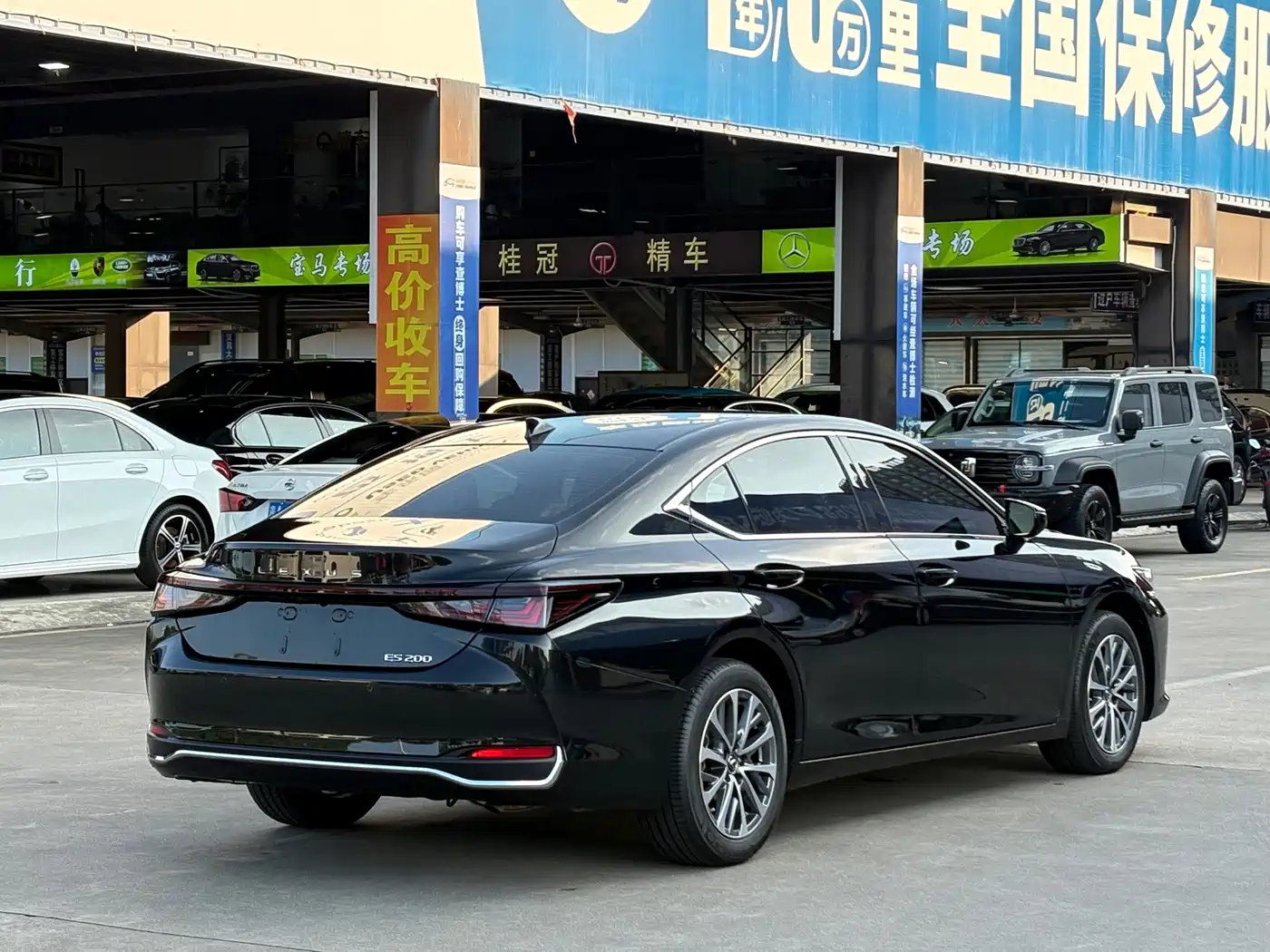Lexus ES 2025 2025 200 Ultimate Edition