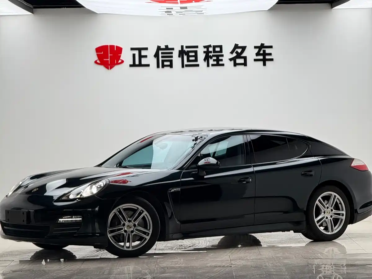 Porsche Panamera 2010 Panamera 4 3.6L фото 30